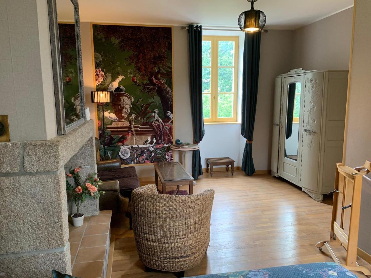 Le Petit Manoir Bed and Breakfast Isigny-le-Buat Buitenkant foto
