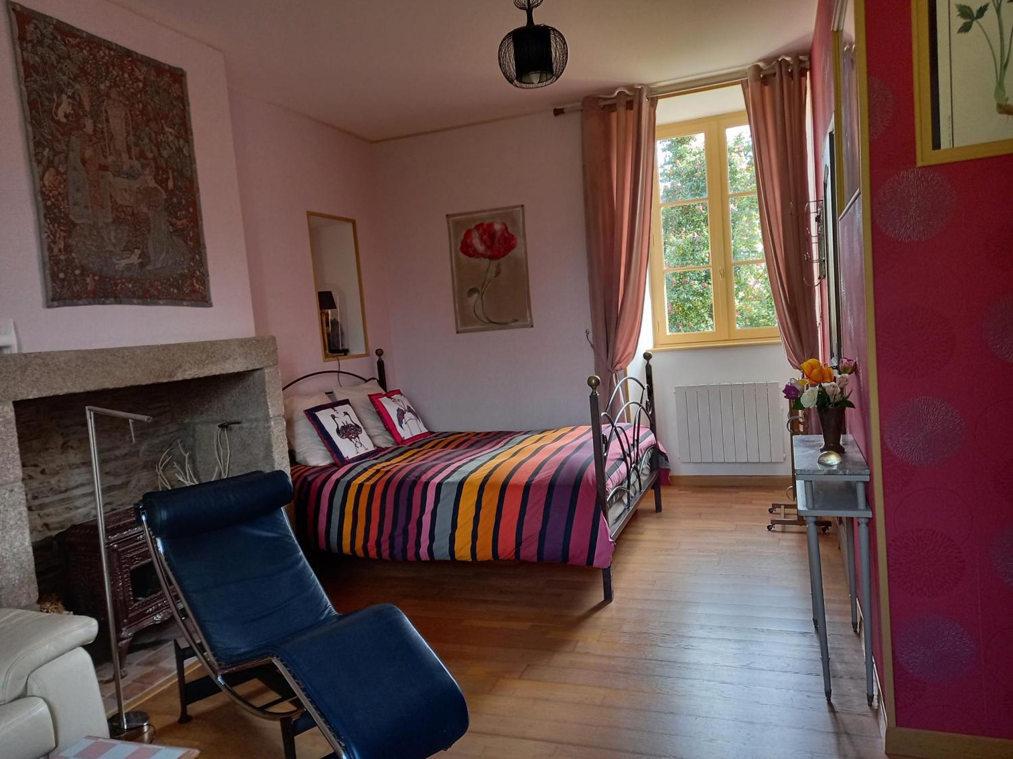Le Petit Manoir Bed and Breakfast Isigny-le-Buat Buitenkant foto