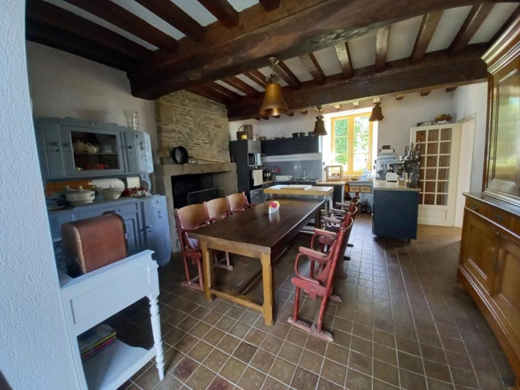 Le Petit Manoir Bed and Breakfast Isigny-le-Buat Buitenkant foto